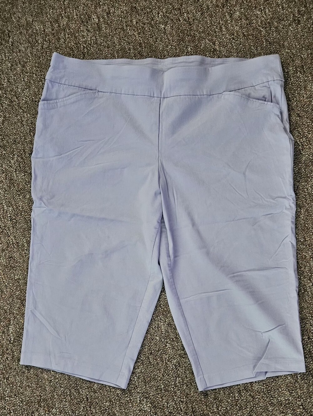 CJ Banks Lavender Pull-On Capris